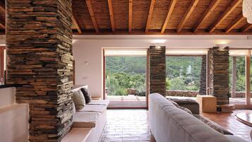 Grand Suite | 3 bedrooms, minibar, individually decorated, soundproofing