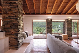 Suite Grand | Minibar, decoración individual, sistema de insonorización