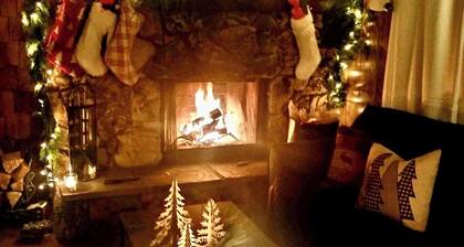 Heart & Snow Mountain Cabin. Pet Friendly!