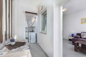 Interior - Holiday apartment with air conditioning (Pula)