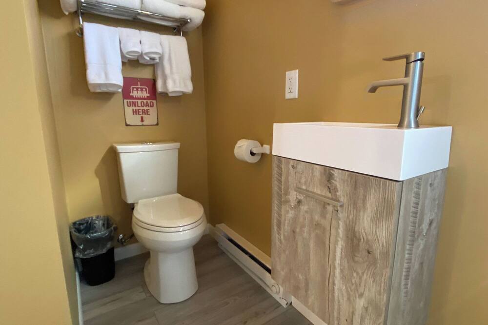 The Ski Haus Tiny Home just outside Estes Park this Winter