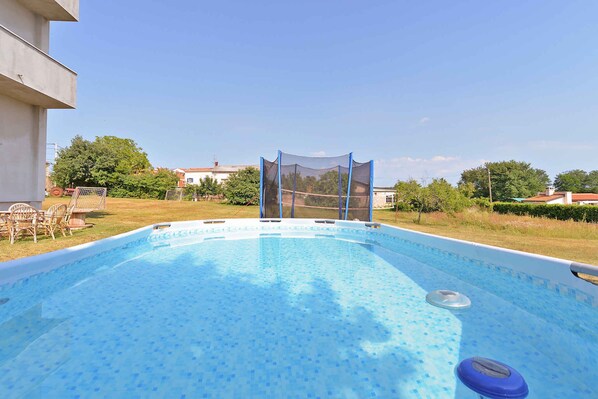 Pool - Holiday apartment with air conditioning and pool (Kaštelir)