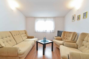 TV - Holiday apartment with air conditioning (Valbandon)
