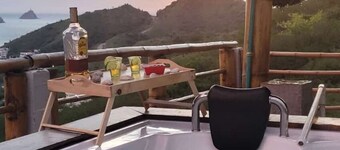 Private house with swimming pool, jacuzzi and ocean view in Taganga