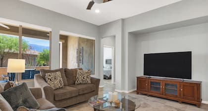 Serene SaddleBrooke Getaway – Private Patio, Resort Amenities & Views