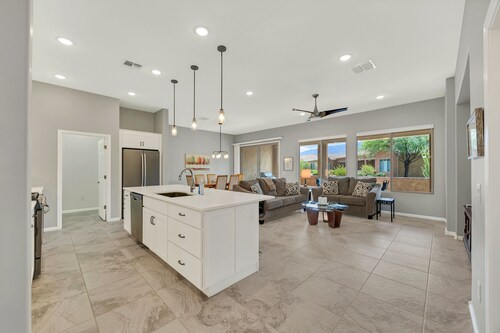 Serene SaddleBrooke Getaway – Private Patio, Resort Amenities & Views