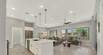 Serene SaddleBrooke Getaway – Private Patio, Resort Amenities & Views