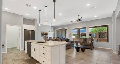 Serene SaddleBrooke Getaway – Private Patio, Resort Amenities & Views