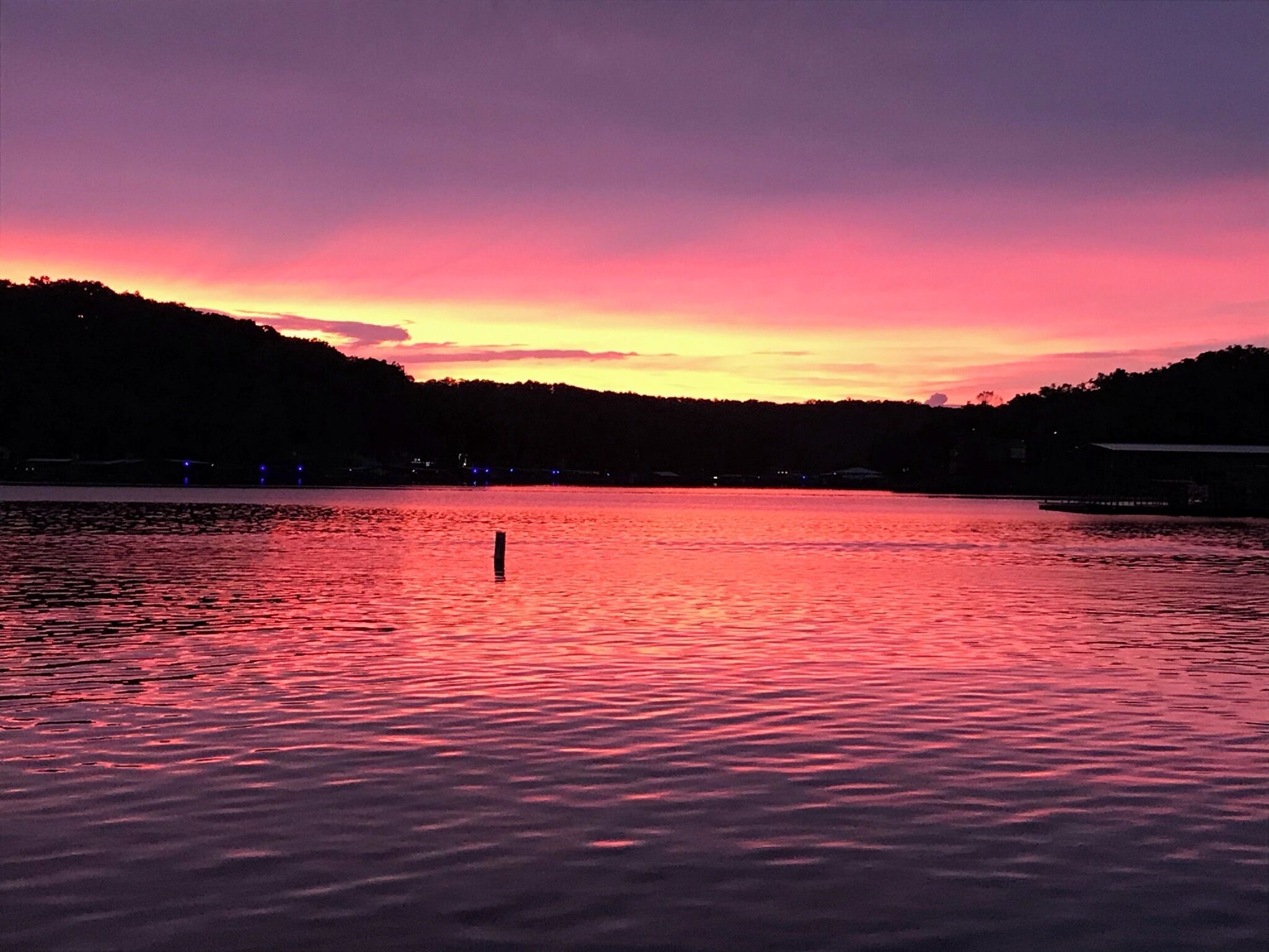 Newly Renovated 5 bedroom Lakefront Vacation Home with Private Boat Dock