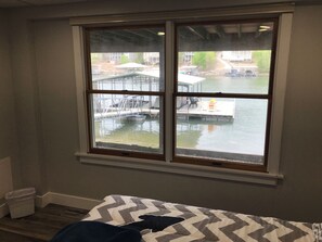 5 habitaciones, tabla de planchar con plancha y wifi gratis 