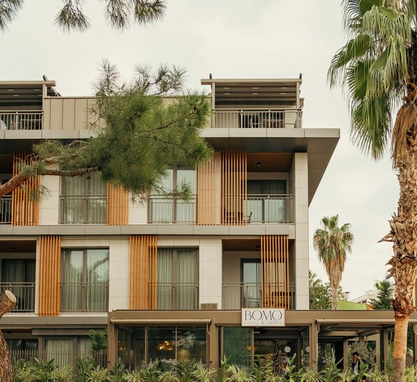 Front of property - Bomo Suites (Konyaalti)