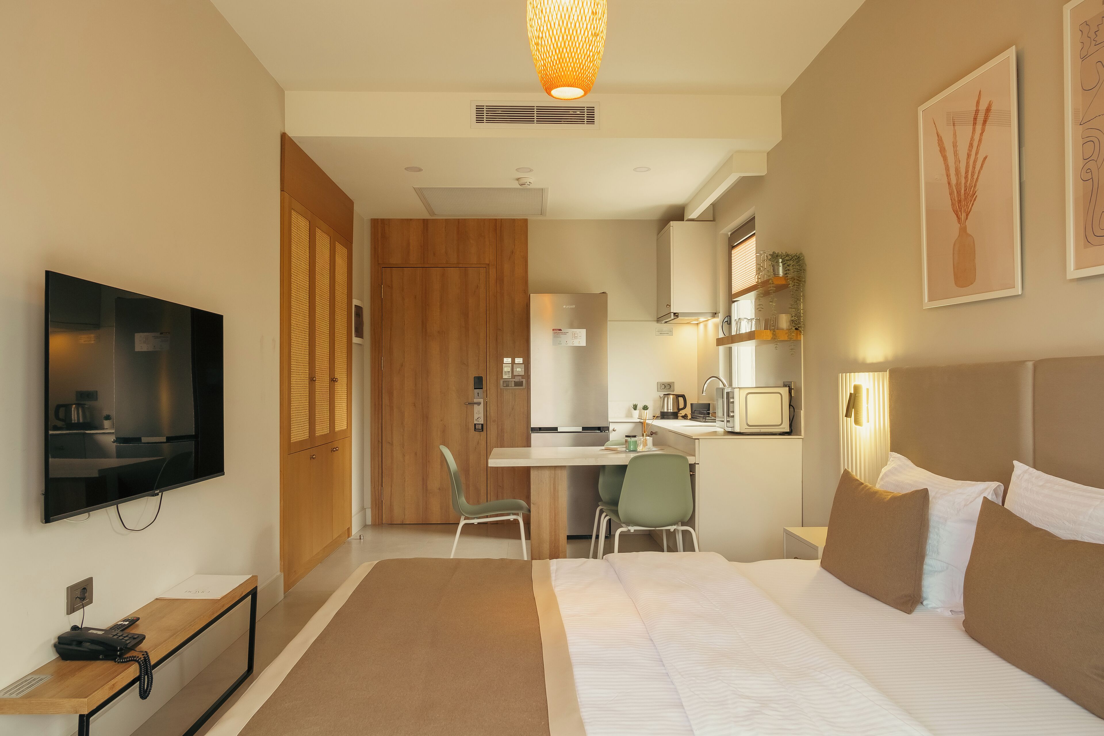 Junior Suite, Balcony | 1 bedroom, in-room safe, laptop workspace, blackout curtains