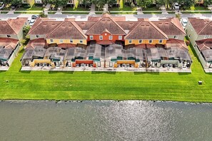 Exterior - ☀ Paradise Palms - Lake Views - Onsite Club House - Tropical Pool & Waterfall ⛱  (Kissimmiee)