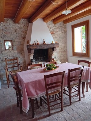 Dining - 2 Bedroom Private vacation home in Valdobbiadene (Valdobbiadene)
