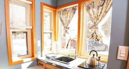 Romantic Retreat at Cherry Birch â Cozy Tiny Home by the River in Lyons