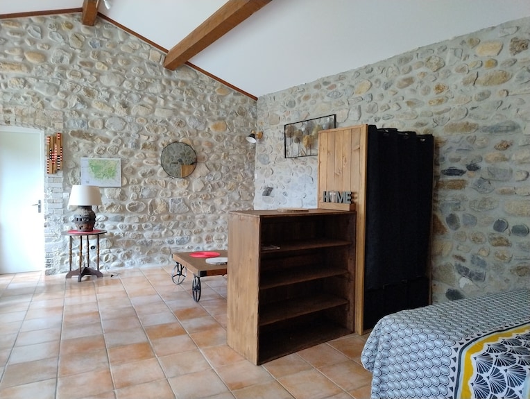 Gîte En Pierre Avec Spa "Lou Caladou". - Saint-Alban-Auriolles