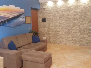 Interior - Cozy holiday home with terrace, 4 minutes from the beach (Mascali)