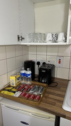 Private kitchen - Charming 1-bed Studio in London (London)