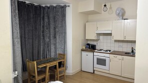 Private kitchen - Charming 1-bed Studio in London (London)