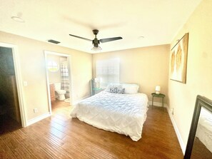 3 bedrooms, iron/ironing board, WiFi, bed sheets