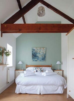 4 habitaciones, cuna de viaje, internet y ropa de cama 