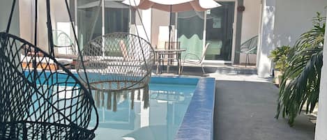 Utomhuspool