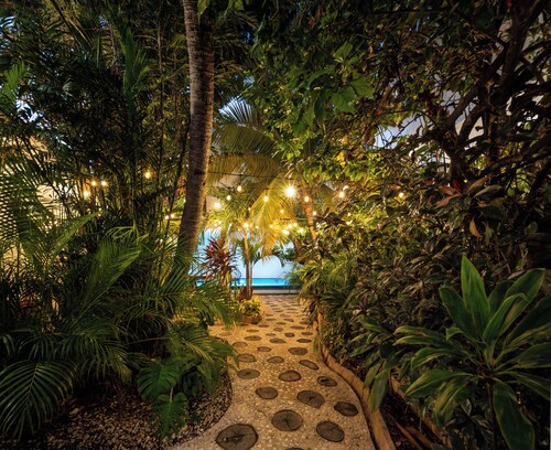 HOTEL CARACOL ISLA MUJERES