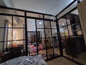 Wifi gratis y ropa de cama