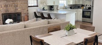 Charming 2 bedroom 1 bath cottage in Wisconsin Dells