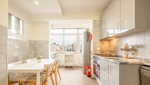 Uklassifisert bilde, 3 av 28, knapp