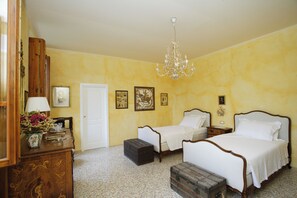 5 chambres, Wi-Fi, literie fournie