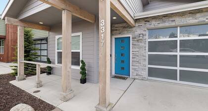 Gated Family-Friendly Golf Getaway - Near Riverstone, Trails & Top CDA Courses