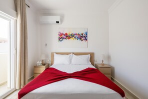 1 bedroom, iron/ironing board, travel cot, free WiFi