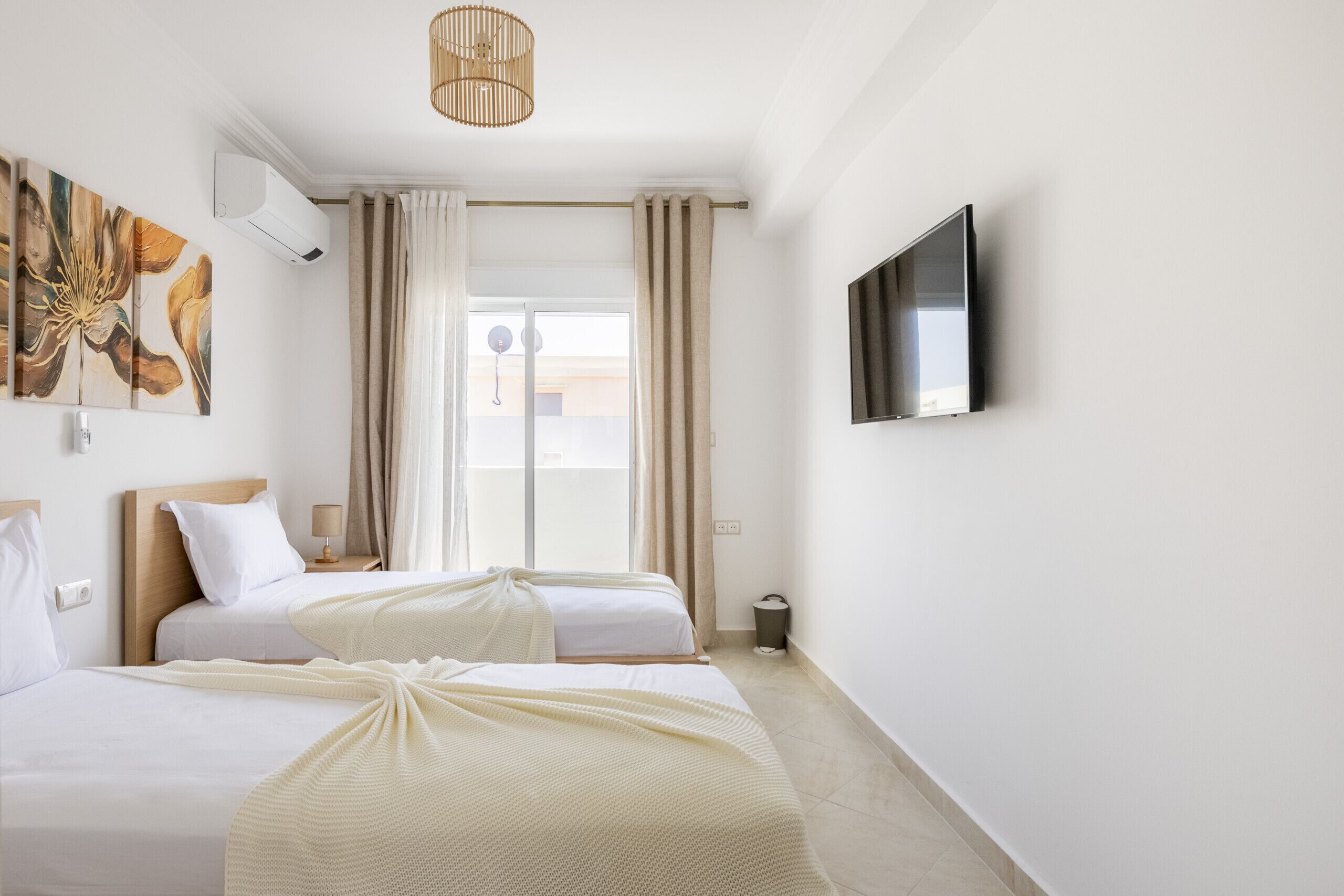 2 bedrooms, iron/ironing board, travel crib, free WiFi