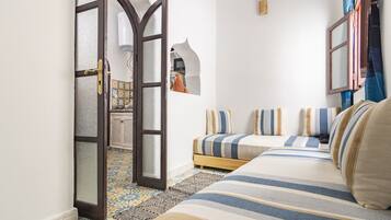 Ferros/tábuas de passar roupa, Wi-Fi de cortesia, roupa de cama