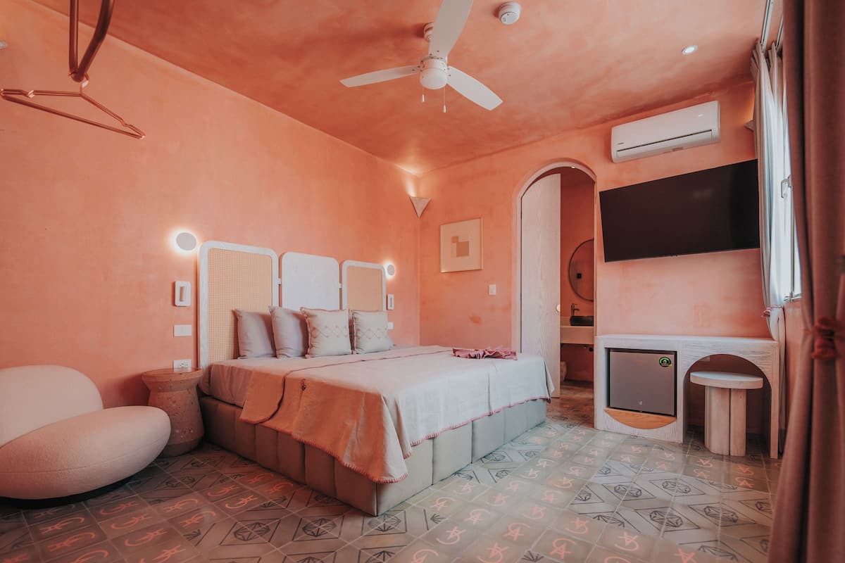 Design-Studiosuite, 1 King-Bett, Poolblick (Private Suite #7)