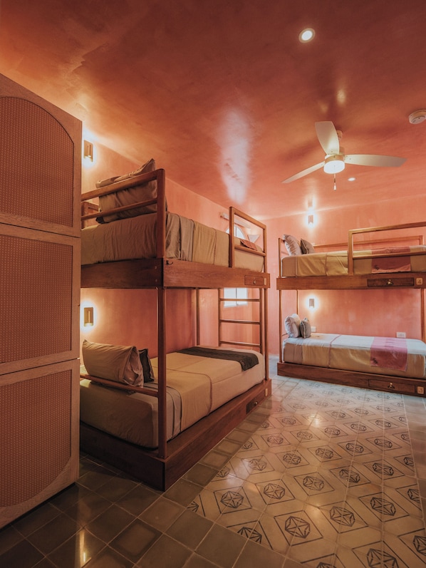 Standard Shared Dormitory, Mixed Dorm (Bed in 6-bed room #5)