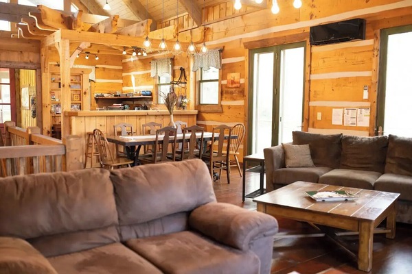 Smart TV, chimenea, videojuegos, reproductor de DVD