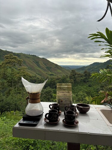 Finca La Macarena by Welttisch