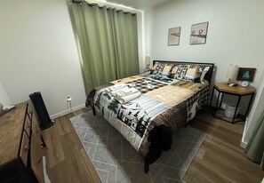 3 bedrooms, desk, iron/ironing board, travel crib
