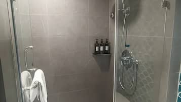 Doppelzimmer | Badezimmer