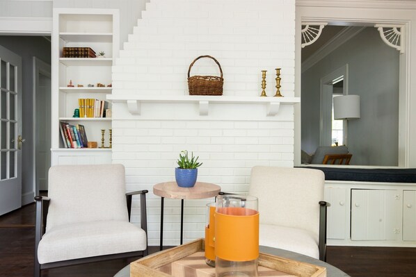 Interior - Oakwood Retreat PLUS Carriage House- Sleeps 12 (Rome)