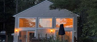 Lake Winnipesaukee area private hot tub