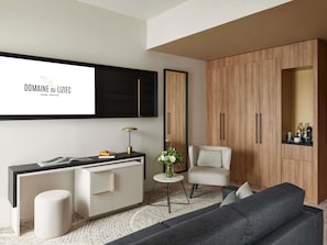 Colchones con pillow-top y minibar con artículos gratuitos 