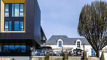 Petit déjeuner buffet servi tous les jours en supplément