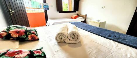 2 sovrum, strykjärn/strykbräda, wi-fi och sängkläder