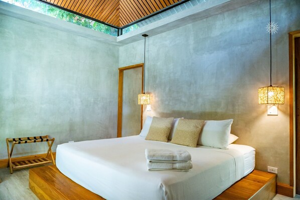 1 bedroom, travel cot, WiFi, bed sheets