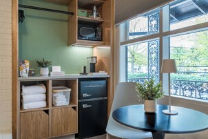 Tabla de planchar con plancha y wifi gratis 