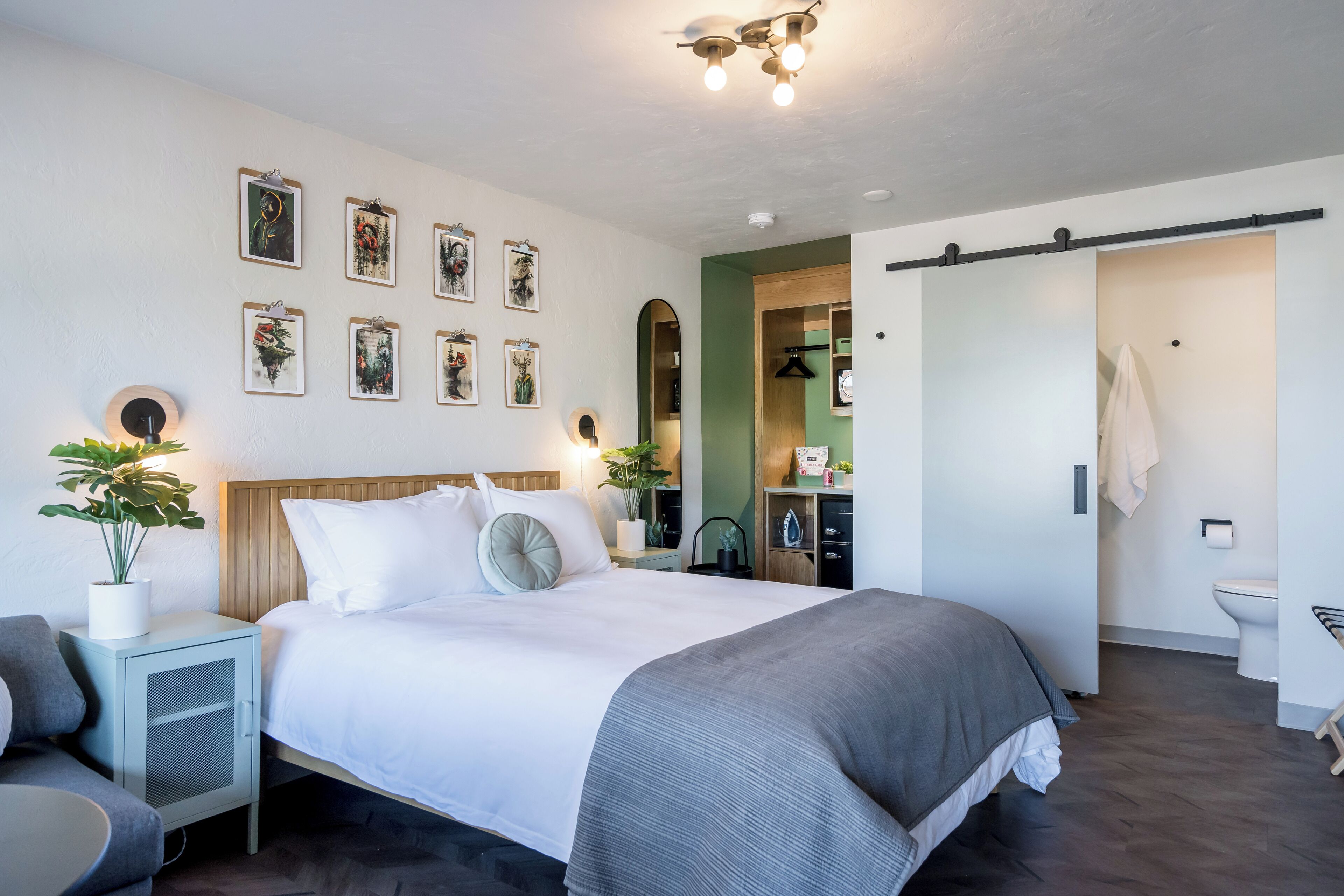 经典客房 | 熨斗/熨衣板、免费 WiFi