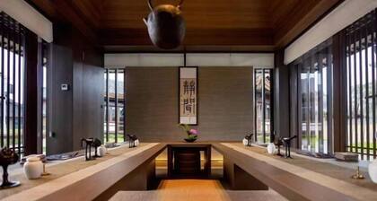 Longmen Wuzhou Hotel